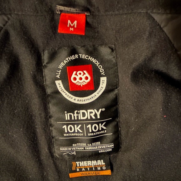 686 Snowboard Ski jacket - Picture 4 of 5